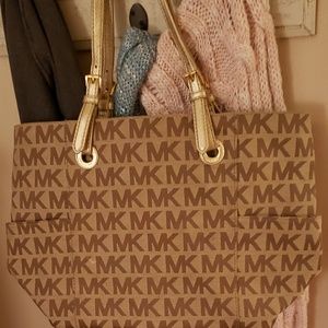 Michael Kors tote